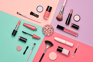 Cosmetic makeup product layout